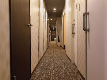 シースリー盛岡店の店舗の様子